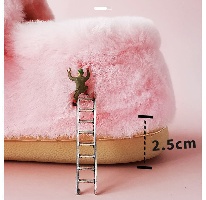 Snuggle-Ready Piggy Slippers for Ultimate Comfort