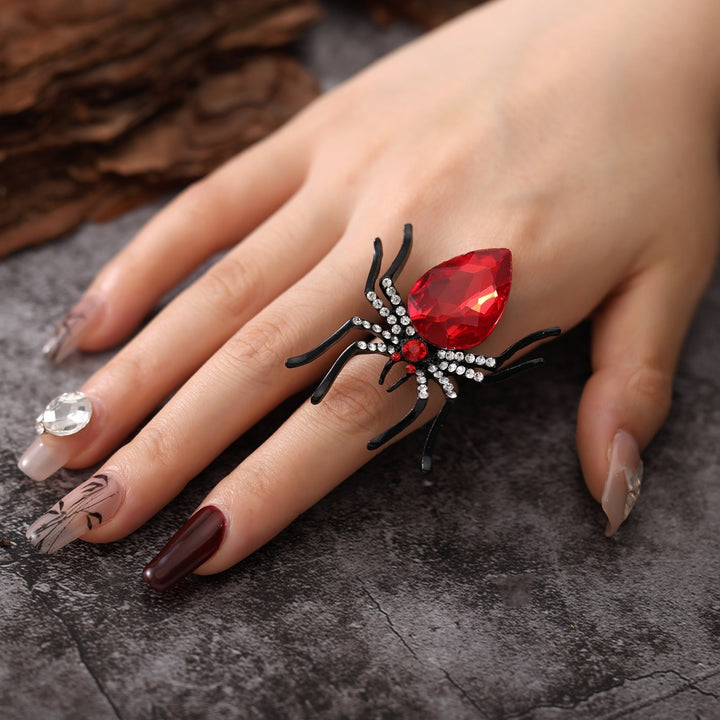 Glamorous Gothic Spider Ring with Rhinestones – Halloween Statement Jewelry