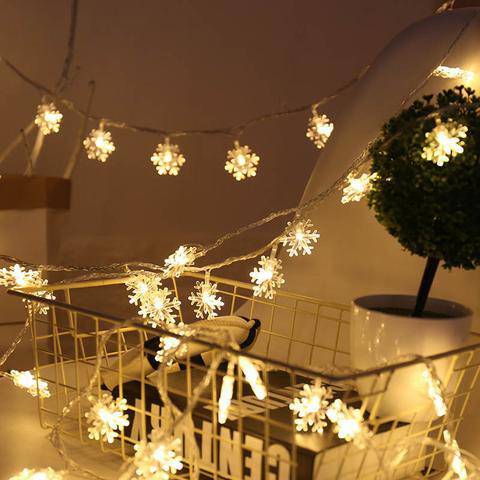 Enchanting LED Snowflake String Lights – Perfect for Festive Home Décor - All Inclusive Family Treasures