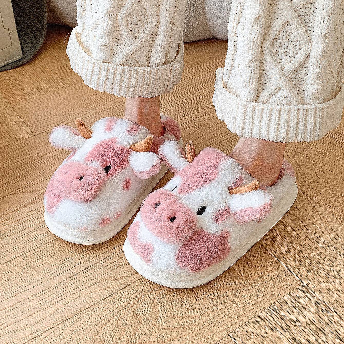 Adorable Comfort: Cute Cartoon Cow Plush Slippers - All Inclusive Family Treasures