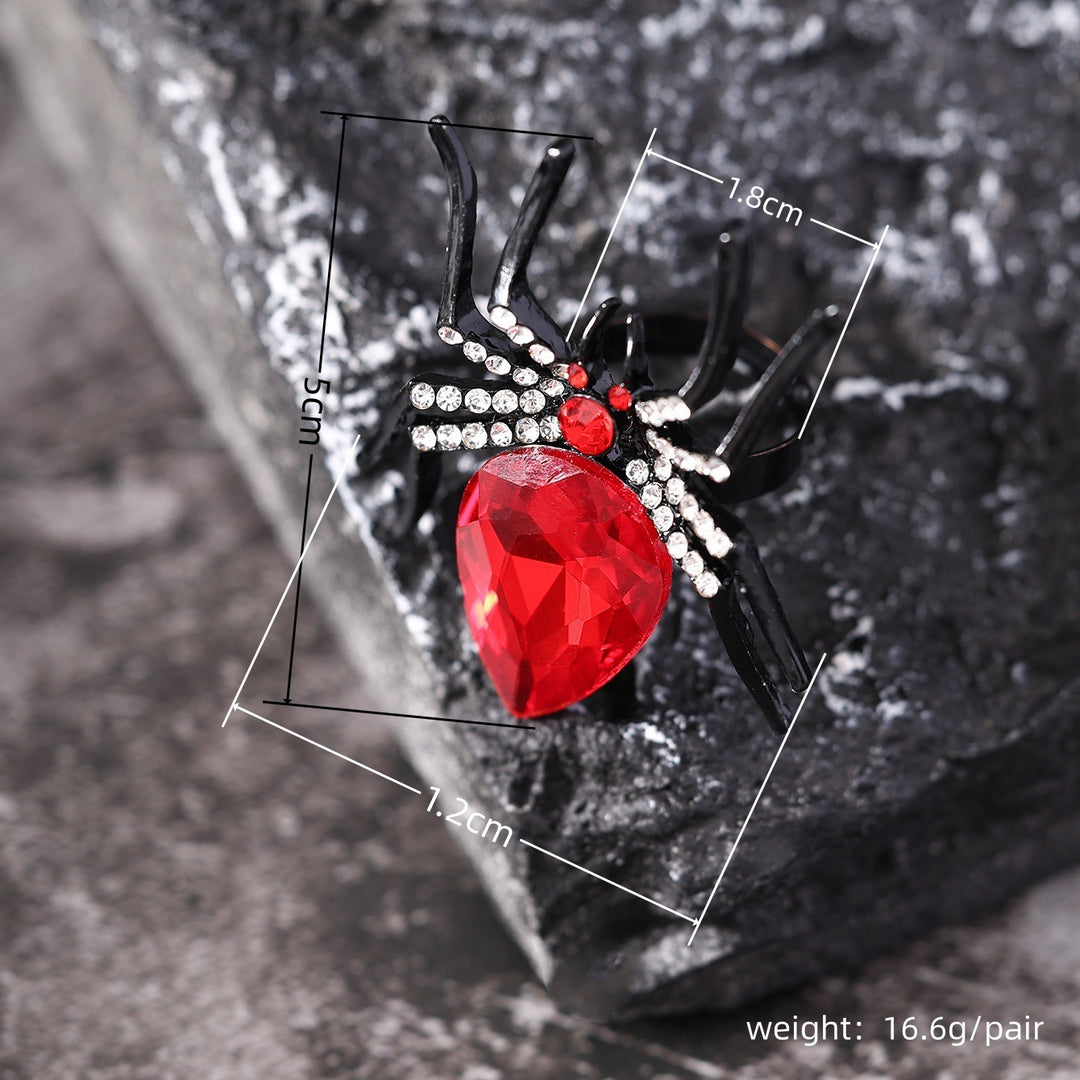 Glamorous Gothic Spider Ring with Rhinestones – Halloween Statement Jewelry