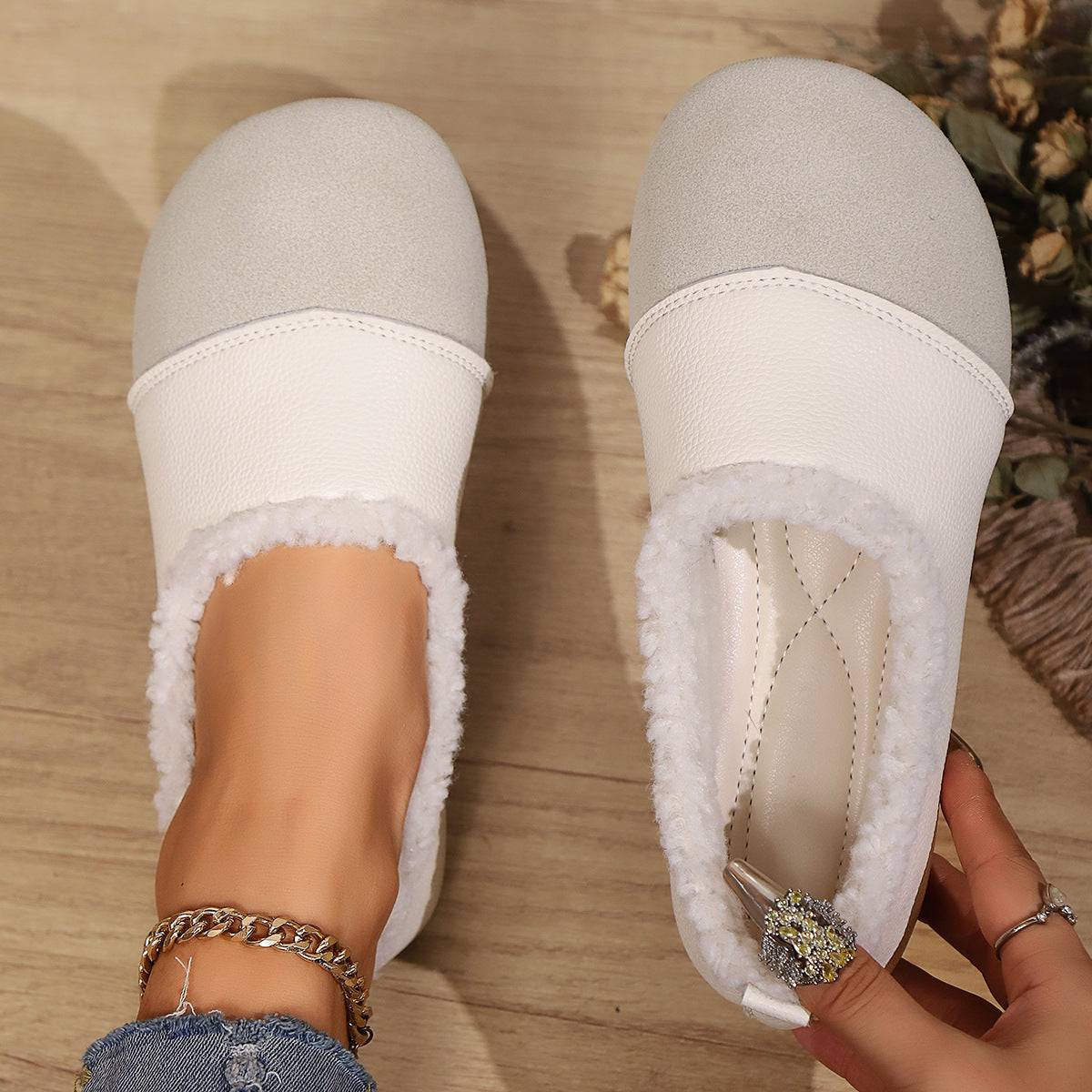 Cozy Plush-Trimmed Flats – Comfort Meets Chic Retro Style - All Inclusive Family Treasures