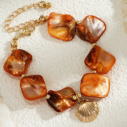 Dive into Elegance – The Ocean-Inspired Shell Bracelet