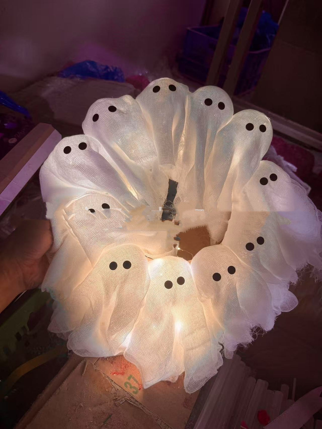Glow-in-the-Dark Ghost Wreath – Light-Up Halloween Door Decor