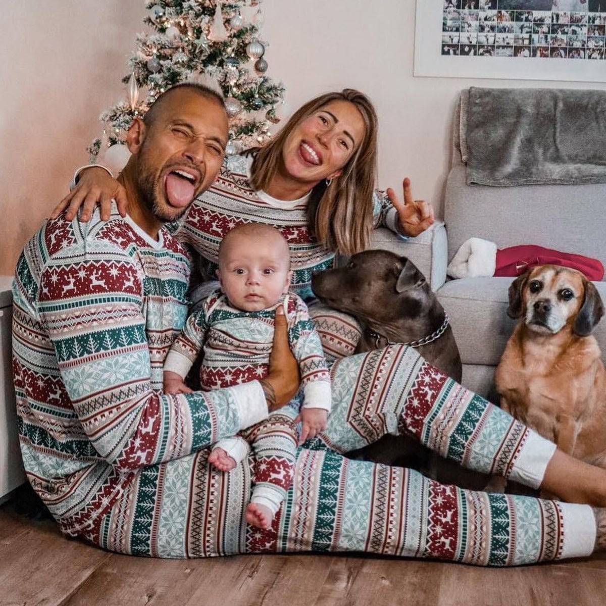 Classic Nordic Christmas Family Pajama Set – Cozy Holiday Homewear for the Whole Family - All Inclusive Family Treasures