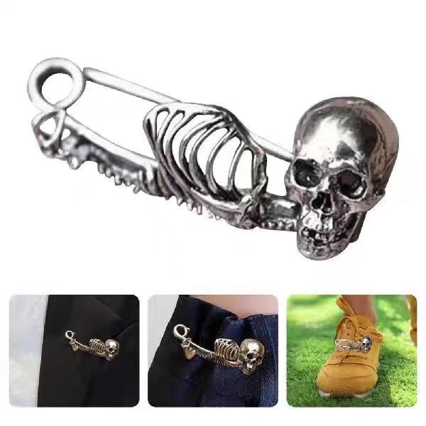 Vintage Skeleton Skull Brooch – Bold Gothic Pin for Halloween & Beyond