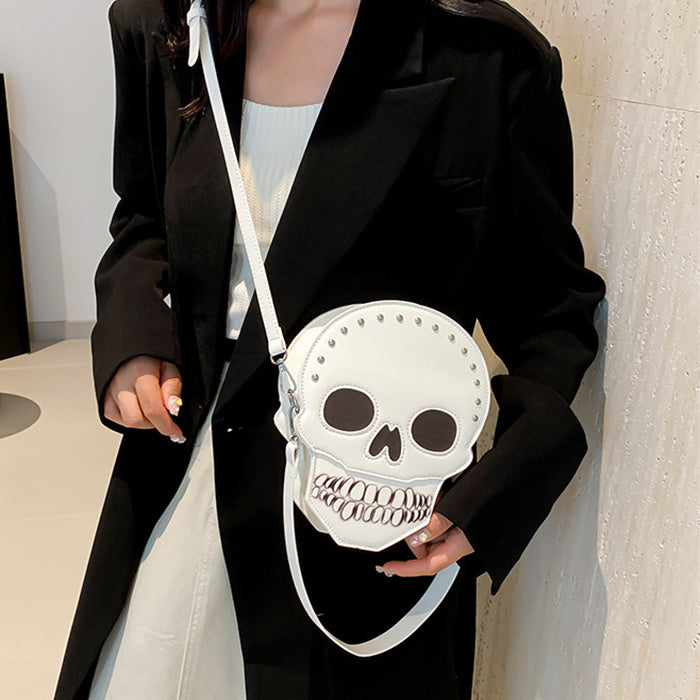 Skull Chic Crossbody – The Edgy Halloween Bag That Turns Heads