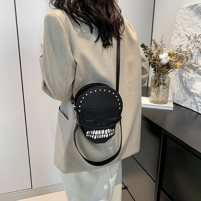 Skull Chic Crossbody – The Edgy Halloween Bag That Turns Heads