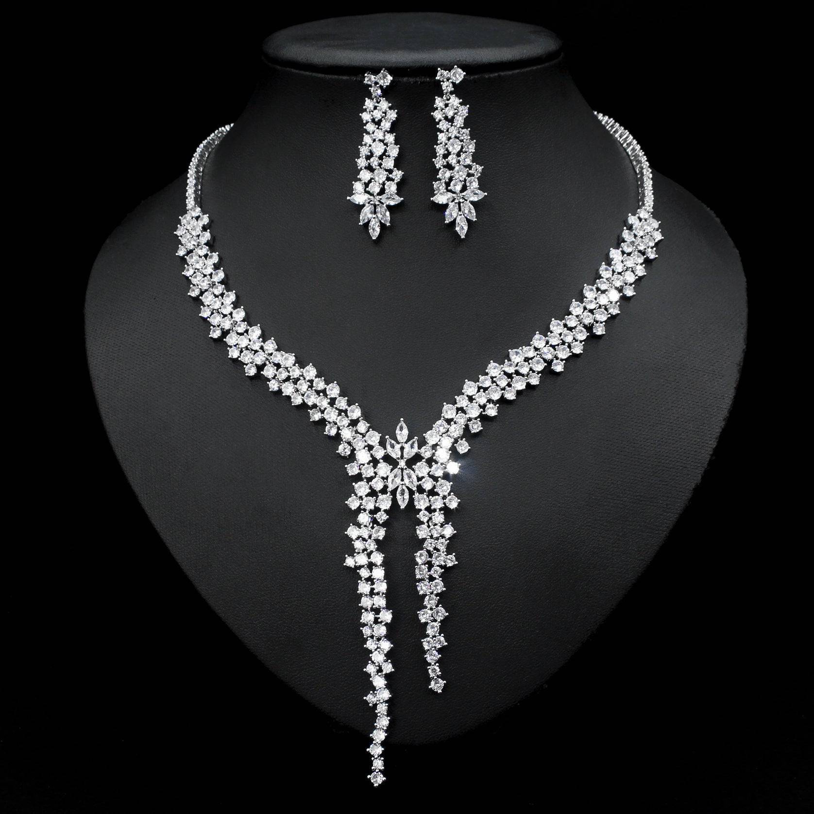 Exquisite Zircon Inlaid Necklace & Earrings Set – Dazzling Jewelry for Special Occasions - All Inclusive Family Treasures