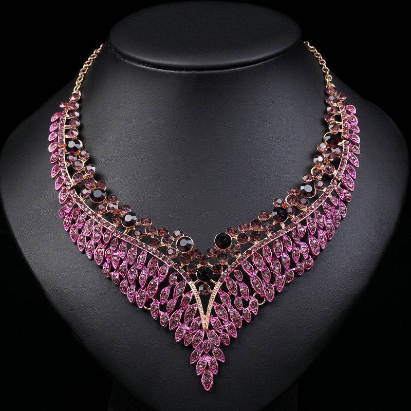 Elegant Retro Necklace & Earrings Set – A Touch of Timeless Glamour - All Inclusive Family Treasures