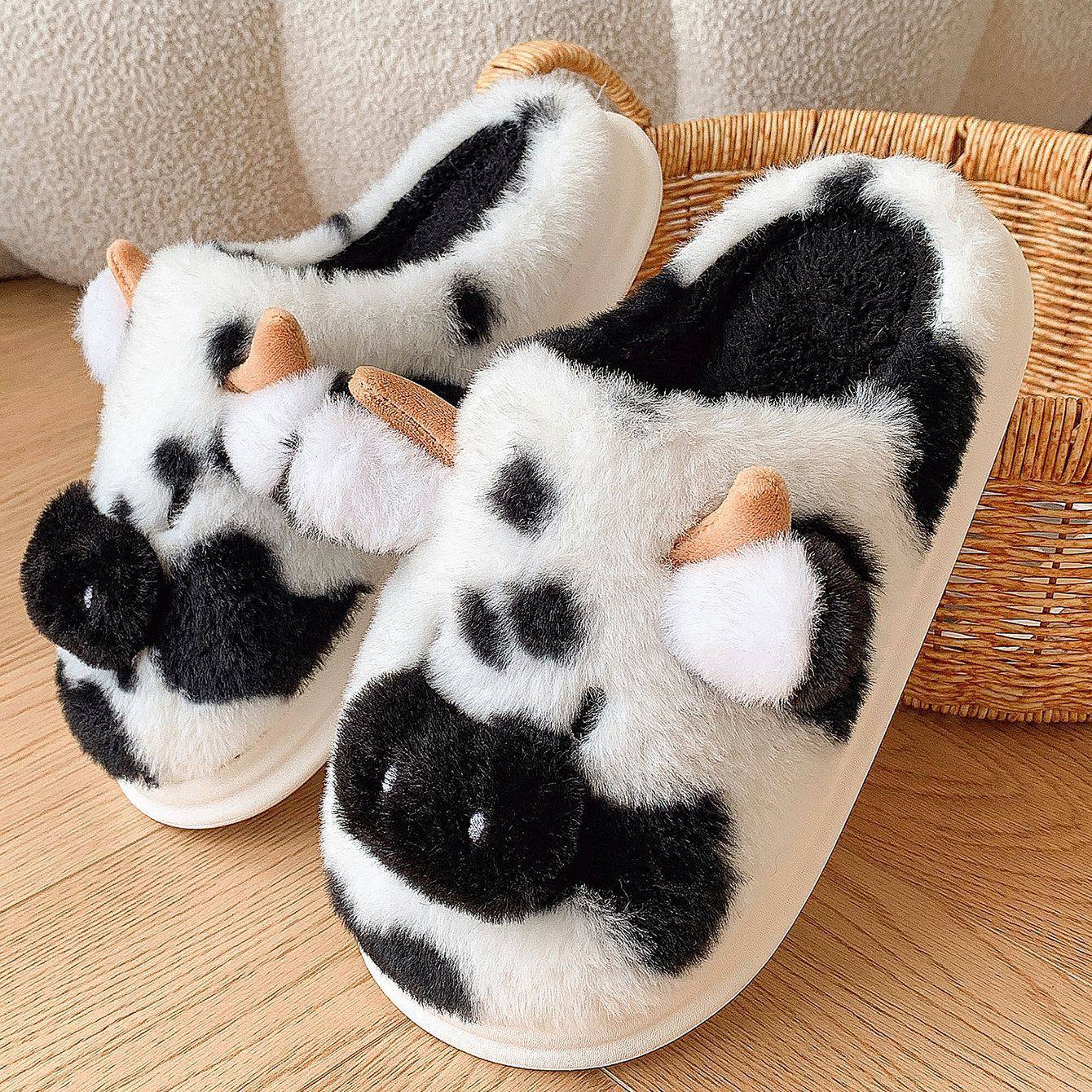 Adorable Comfort: Cute Cartoon Cow Plush Slippers - All Inclusive Family Treasures