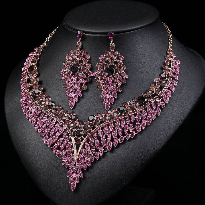 Elegant Retro Necklace & Earrings Set – A Touch of Timeless Glamour - All Inclusive Family Treasures