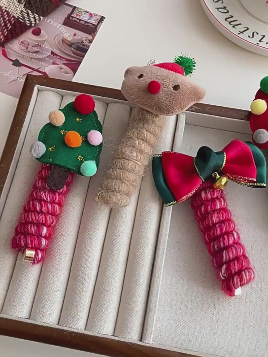 Adorable Christmas Hair Accessories for Kids – Festive & Fun!