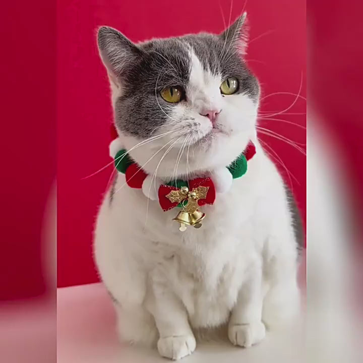 Christmas Cheer Pet Collar – Plush Ball Necklace with Bow for Dogs & Cats